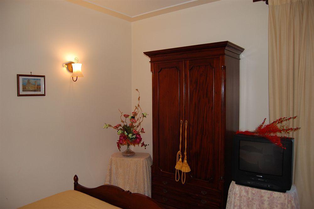 Venus Park Hotel カステル・ヴォルトゥルノ エクステリア 写真